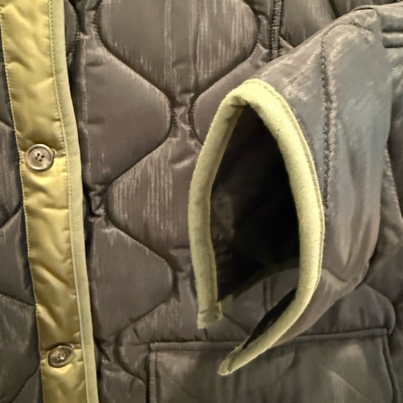 The Frankie Shop Teddy Quilted Jacket Black/Green - Picture 6 of 10